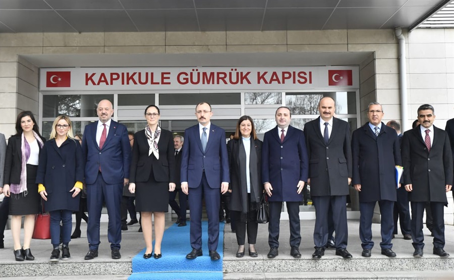 Sayın Bakanımız Mehmet MUŞ ile Arnavutluk Ekonomi ve Maliye Bakanı Delina IBRAHIMAJ Kapıkule'de Toplantı Gerçekleştirdi